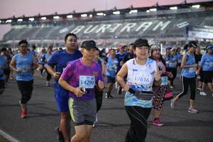 BIB: 51868, 50385, 51724, 5063
                            <button type="button" onclick="openModal(10462250)" class="btn btn-primary btn-sm float-right btn-popup" data-toggle="modal" data-target=".modal-high-quality">
                        <i class="fas fa-shopping-cart"></i> Add to Cart
                    </button>
                                            <button type="button" onclick="isThisMe(10462250, true)" class="btn btn-success btn-sm float-right btn-popup btn-isme hidden" data-toggle="tooltip" data-placement="bottom" title="นี่คือรูปของคุณใช่ไหม คลิกที่นี่เพื่อเอาเข้าอัลบั้ม">
                        <i class="fas fa-plus"></i> Add to album
                    </button>
                    <button type="button" onclick="isThisMe(10462250, false)" class="btn btn-warning btn-sm float-right btn-popup btn-isnotme hidden">
                        <i class="fas fa-ban"></i> Remove from album
                    </button>